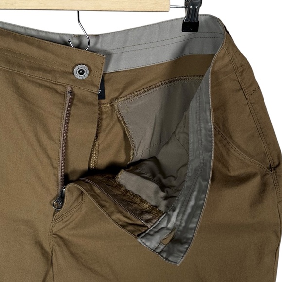 KUHL Resistor Lite 10” Chino Shorts in dark khaki - Picture 9 of 14